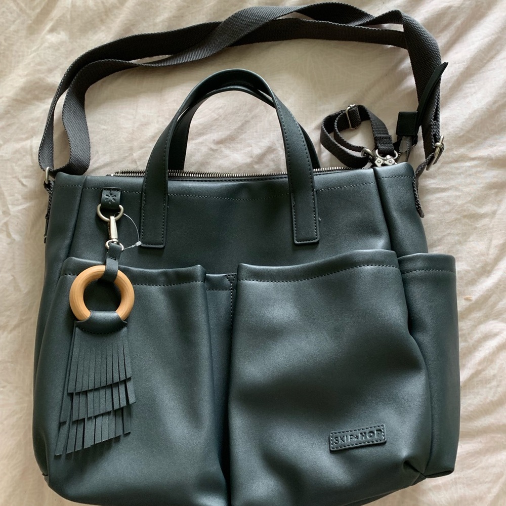 Skip Hop Greenwich Simply Chic Tote